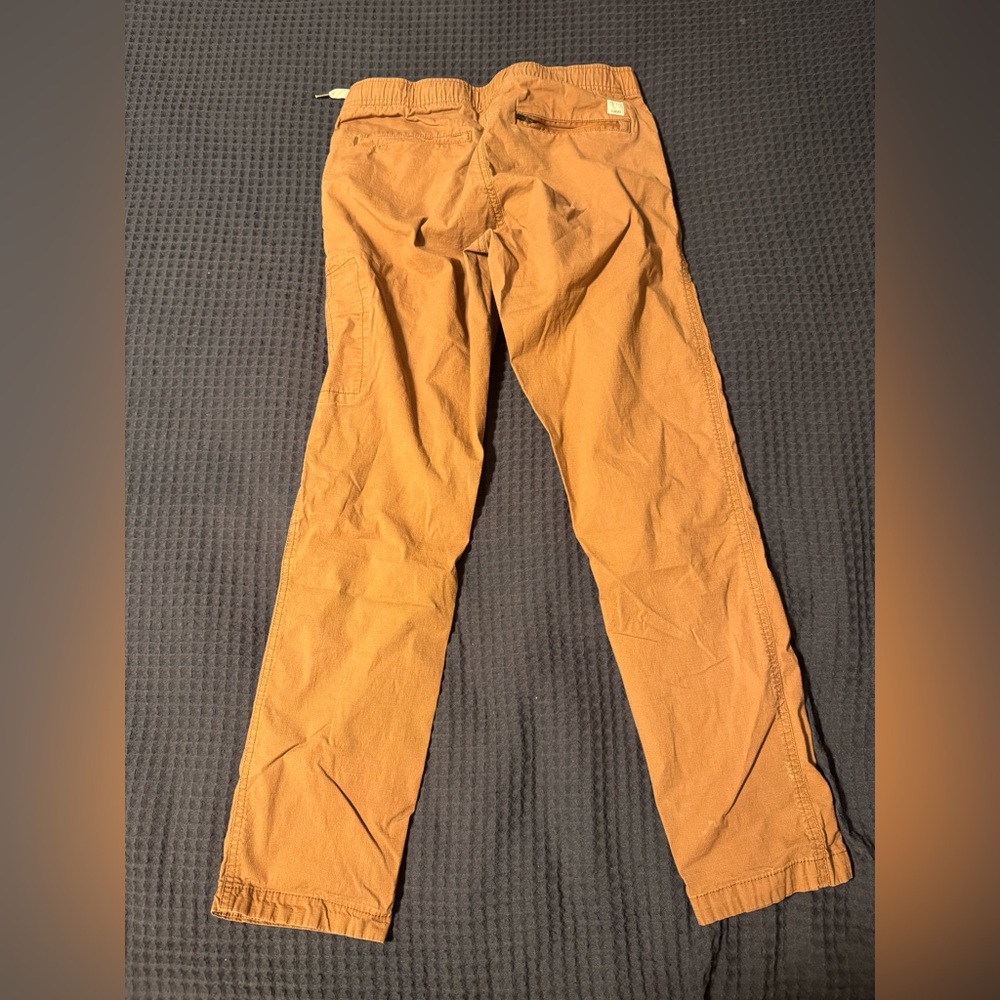 Vuori women’s cargo pants.